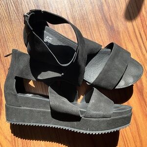 Eileen Fisher Platform Sandal Size 9.5